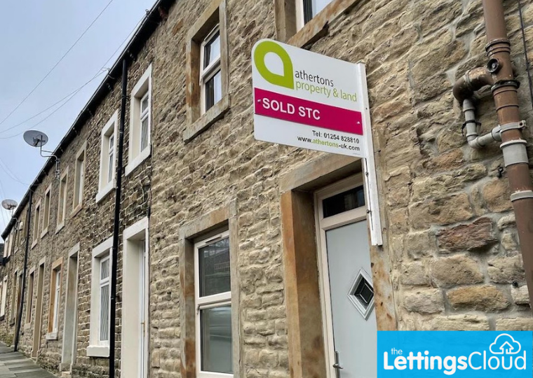 2 Bedroom Cottage available for rent in Padiham, Burnley with The Lettings Cloud Logo