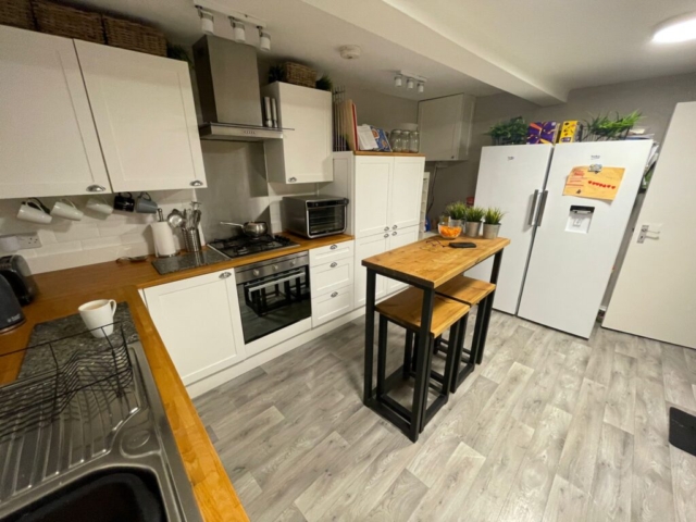 Kitchen of a 2 bedroom property available to rent with The Lettings Cloud located on Spring Gardens Terrace, Padiham